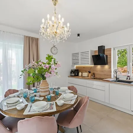 Nobilis Villa *
