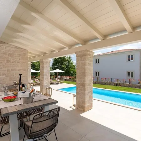 Villa Nobilis *