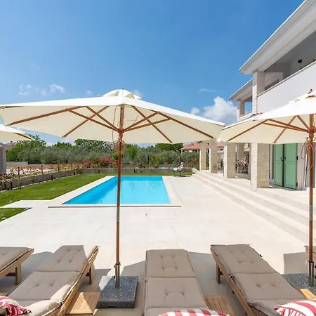 Villa Nobilis