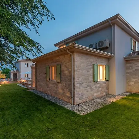 Nobilis Villa *
