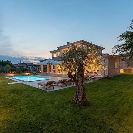 Nobilis Villa *
